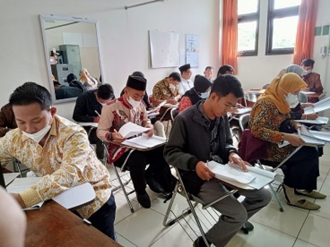 27 Calon Anggota Panwascam Terpilih di Kudus Menjalani Tes Sehat Jasmani dan Rohani Serta Pemeriksaan Bebas Narkoba