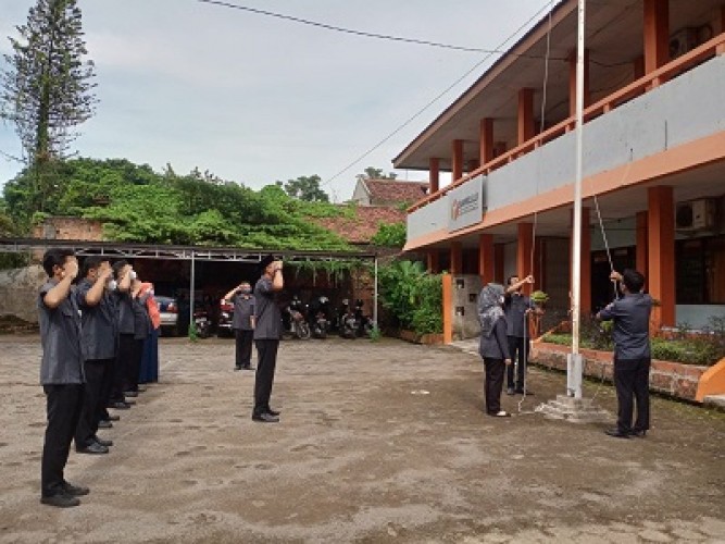 Apel Pagi Menyambut Awal Tahun 2022