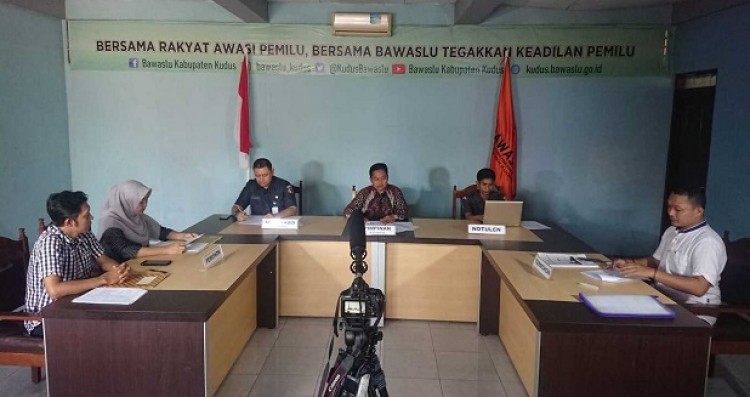Bawaslu Kudus Adakan Simulasi Musyawarah Tertutup Penyelesaian Sengketa Pemilihan