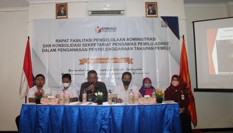 Bawaslu Kudus Berikan Bekal Tata Kelola Adminitrasi Kepada Sekretariat Panwaslu Kecamatan Se-Kabupaten Kudus
