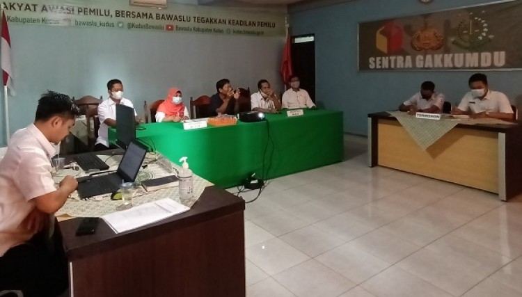 Heru Cahyono Tinjau Kelayakan Ruang Sidang Bawaslu Kudus