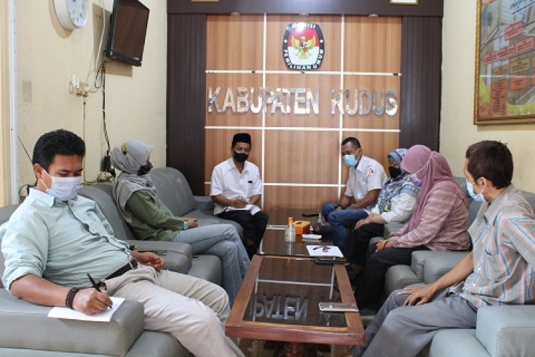 Koordinasi Bawaslu-KPU Kudus Bahas Simulasi Tahapan Pemilu dan Pilkada Serentak 2024