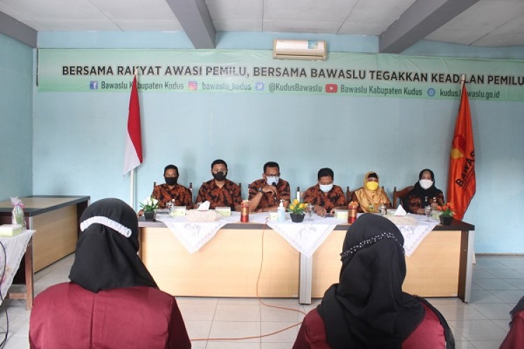 Mahasiswa IAIN Kudus Akhiri Masa Magang