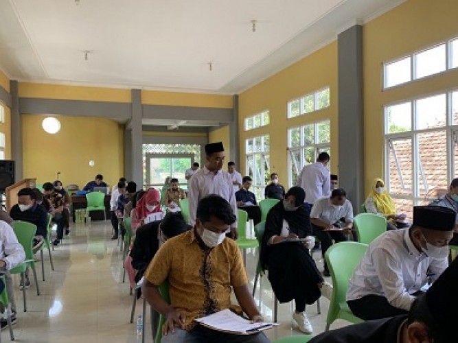 Panwascam Bae Awasi Proses Tes Tertulis Calon PPS