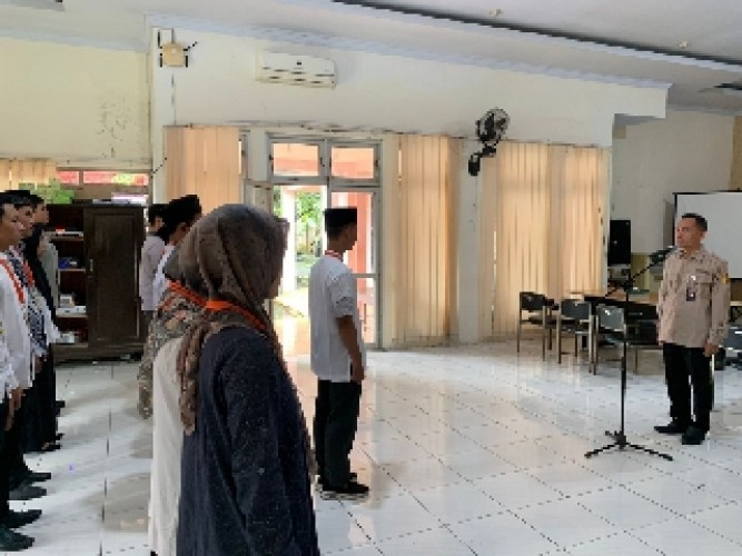 Panwascam Kaliwungu Gelar Apel Patroli Pengawasan Kawal Hak Pilih