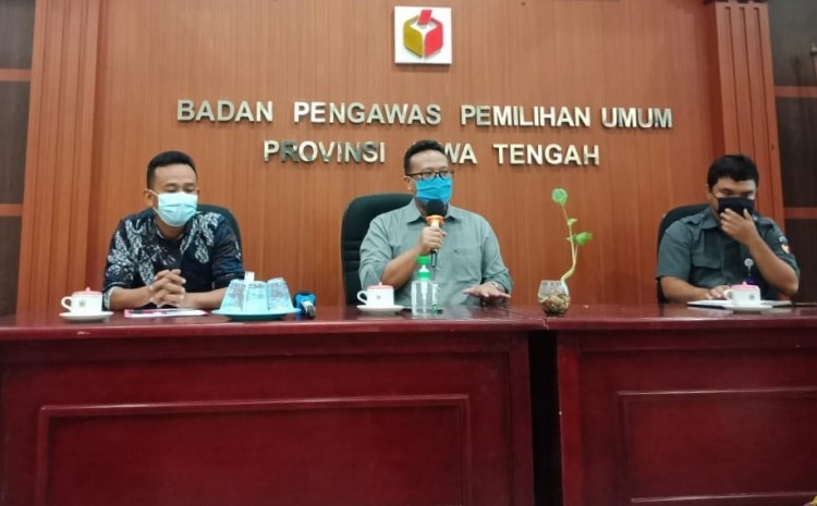 Rakor Pengelolaan dan Pelayanan Informasi Bawaslu Kabupaten/Kota se Jawa Tengah