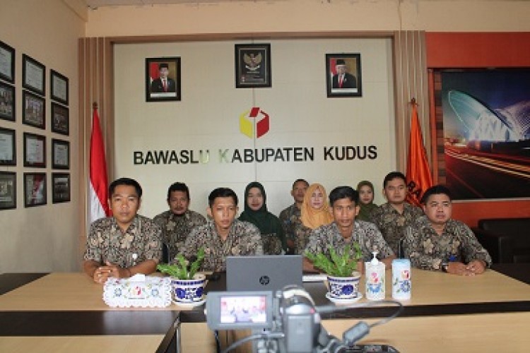 Sekretariat Bawaslu Kudus Hadir Secara Virtual dalam Rapat Pendataan Tenaga Non ASN