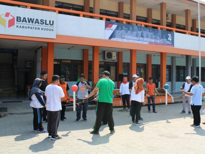 Semarak Merdeka HUT ke-74 Kemerdekaan RI, Bawaslu Kudus Adakan Fun Game