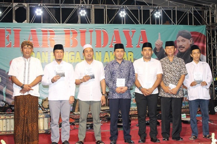 Sosialisasi Politik, Bawaslu Kudus Gelar Parade Rebana dan Budaya Sekaligus Launching Buku Di Balik Pemilu 2019