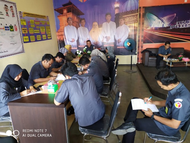 Staf Bawaslu Kudus Jalani Tes Peningkatan Kinerja