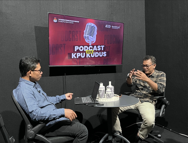 17 September 2025 Suara Ketua Bawaslu Kudus di Podcast KPU Partisipasi Publik Penentu Demokrasi