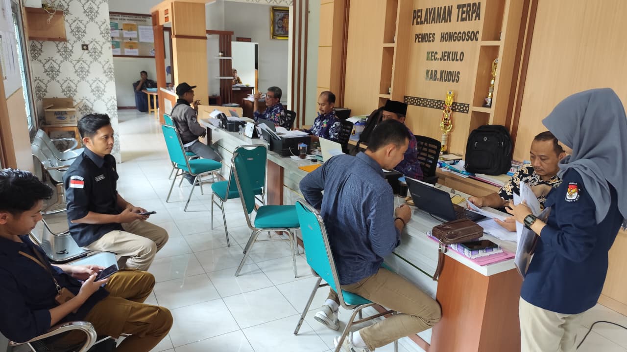 25 November 2025 Pengawasan Melekat, Bawaslu Kudus Kawal Coktas 190 Pemilih Meninggal