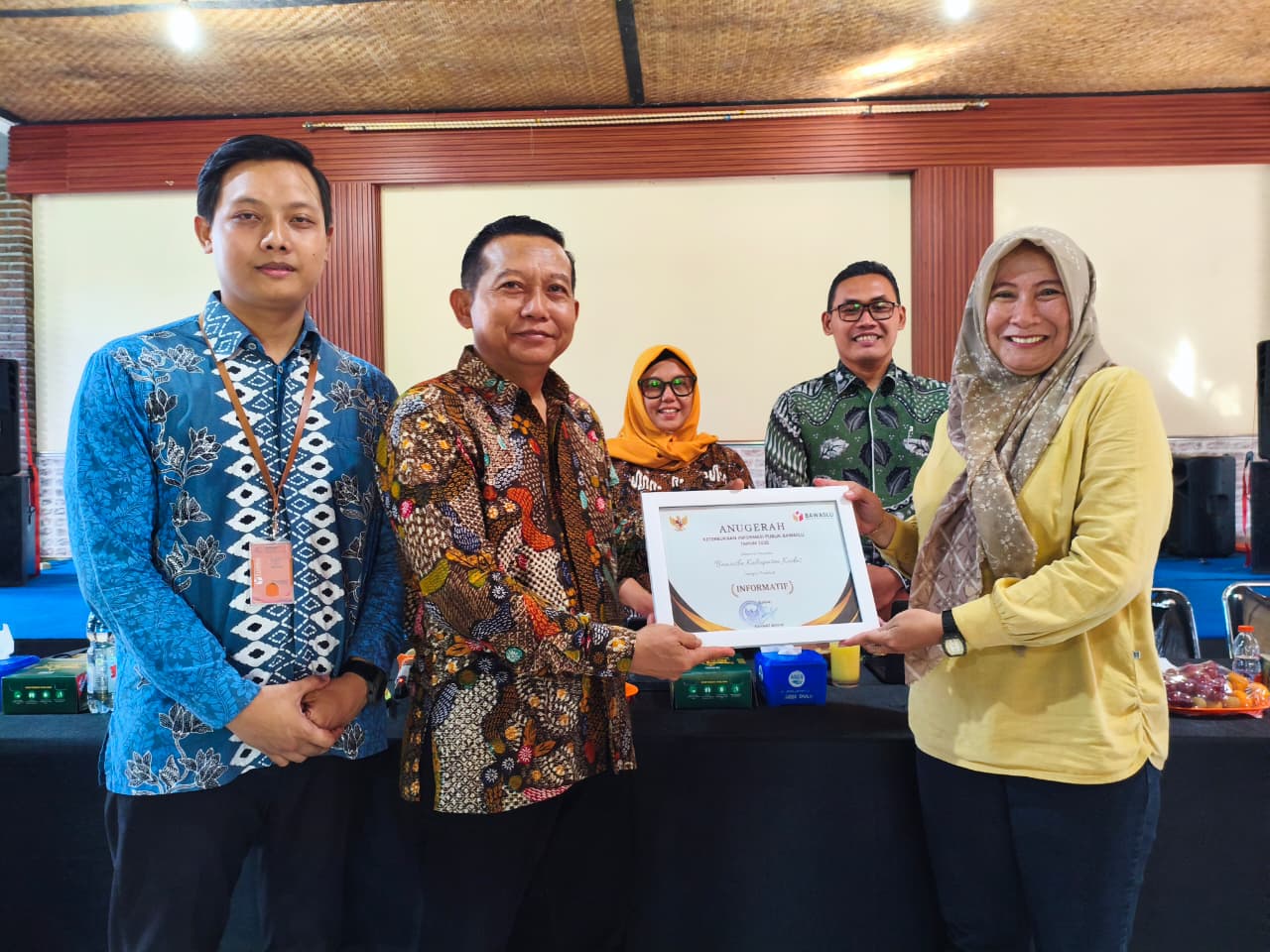 28 November 2025 Keterbukaan Informasi Terjaga, Bawaslu Kudus Berhasil Tempati Peringkat 2 Predikat Informatif