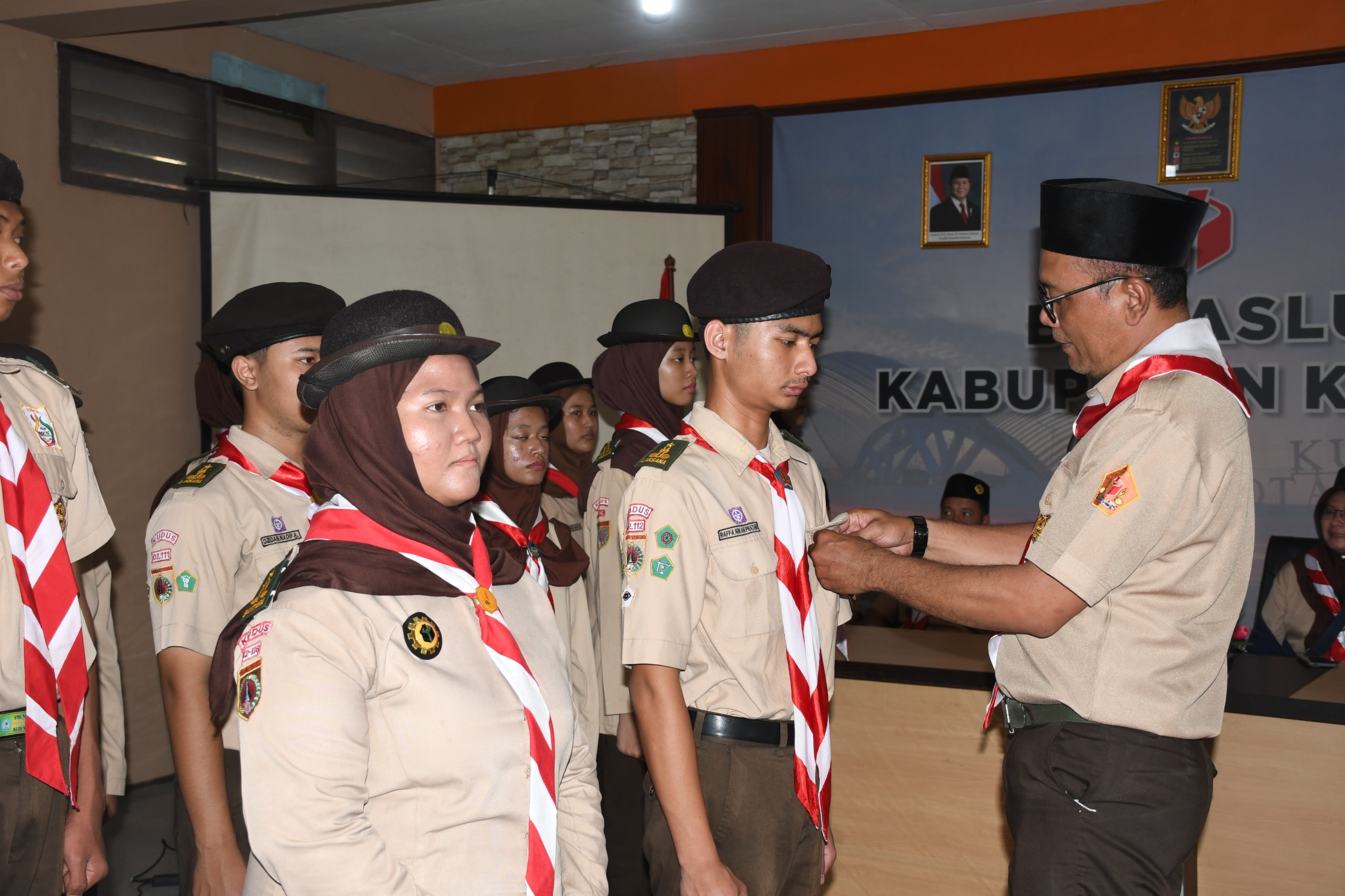 12 Juni 2026 Cetak Generasi Peduli Demokrasi, Bawaslu Kudus Lantik Pengurus Saka Adhyasta Pemilu dan Terima Anggota Baru