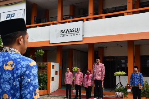 28 Oktober 2026 Bawaslu Kudus Peringati Hari Sumpah Pemuda ke-98, Teguhkan Semangat Persatuan dan Pengabdian