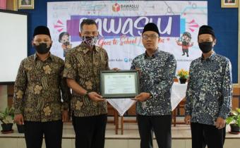 Bawaslu Goes to School Ajak Pemilih Pemula Jadi Pengawas Partisipatif Pemilu