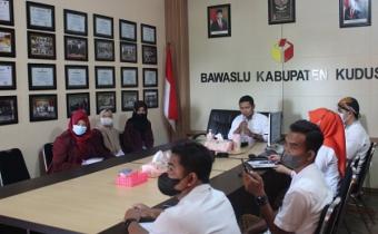 Bawaslu Kudus Berdiskusi Soal Peraturan Bawaslu Nomor 1 Tahun 2022