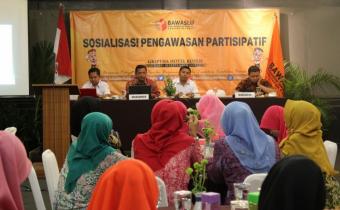 Bawaslu Kudus Menggandeng Guru PPKn  Dalam Kegiatan Sosialisasi Pengawasan Partisipatif