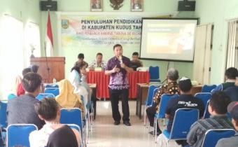 Dihadapan 100 Peserta, Bahrudin Paparkan Peran Bawaslu Dalam Mewujudkan Demokrasi yang Bersih dan Adil