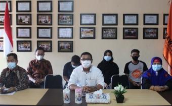 Jajaran Sekretariat Bawaslu Kudus Ikuti Rakor Kehumasan Teknis Webinar