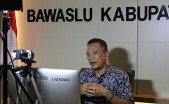 Ketua Bawaslu Kudus Berbagi Tips Tata Kelola Kehumasan