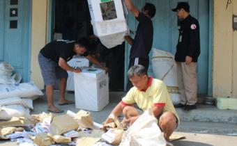 Paska Pemilu 2019, Bawaslu Kudus Awasi Pembongkaran Kotak Suara