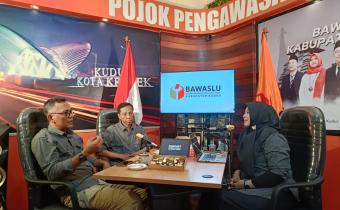 6 Oktober 2025 Podcast Ngobrol Santai Bawaslu Kudus Tetap Kreatif dan Inovatif di Tengah Minimnya Anggaran
