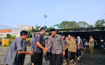 30 Maret 2026 Perkuat Soliditas Pasca Idulfitri, Bawaslu Kudus Gelar Apel Pagi, Halal Bihalal, dan Rapat Internal