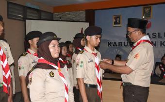 12 Juni 2026 Cetak Generasi Peduli Demokrasi, Bawaslu Kudus Lantik Pengurus Saka Adhyasta Pemilu dan Terima Anggota Baru