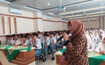 9 Juni 2026 Mayoritas Pemilih 2029 dari Generasi Muda, Bawaslu Kudus Ajak Siswa SMA NU Al-Ma'ruf Jadi Pengawas Partisipatif